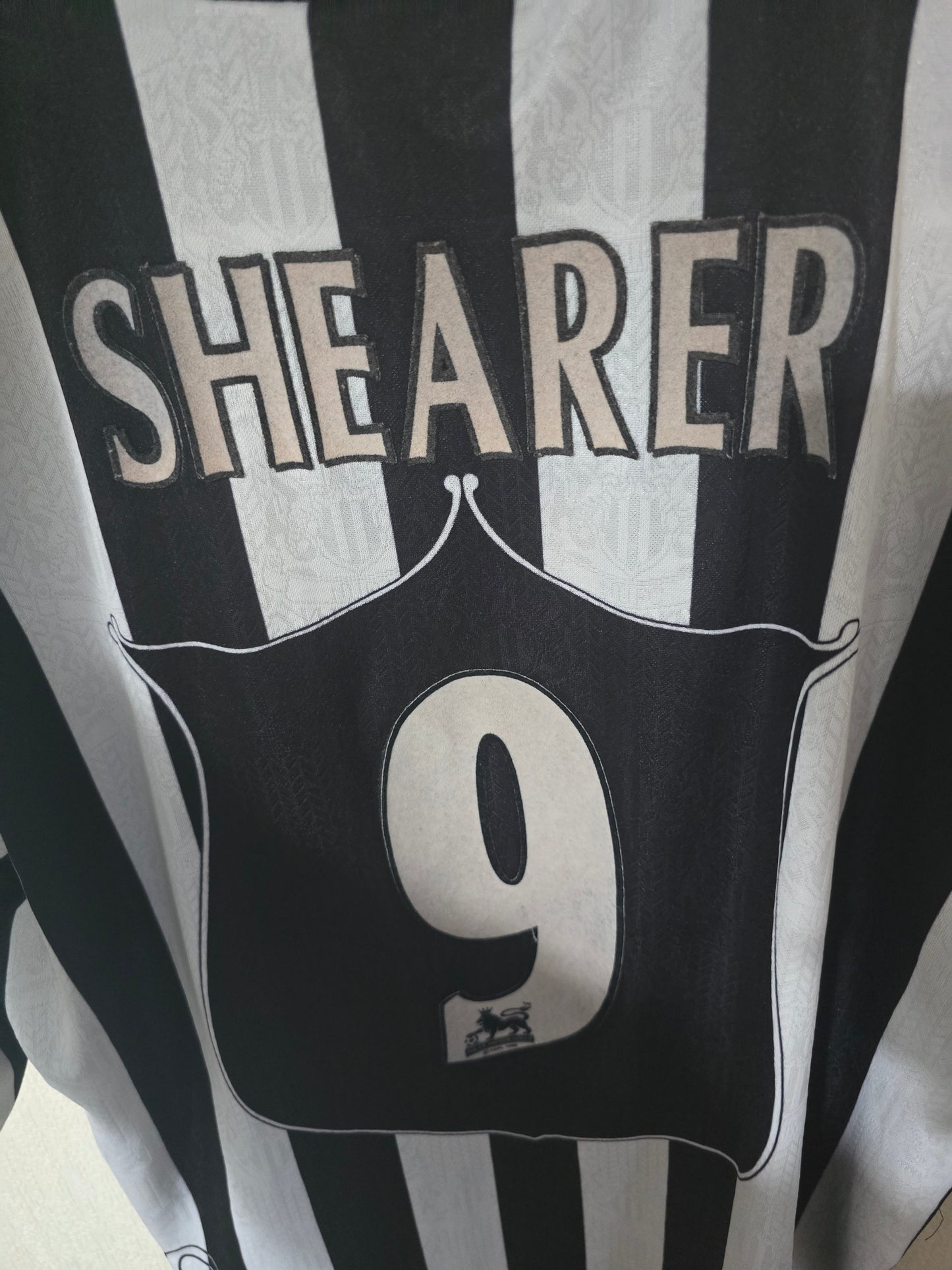 Newcastle United 1997/99 Adidas Home Shirt #9 SHEARER - Large