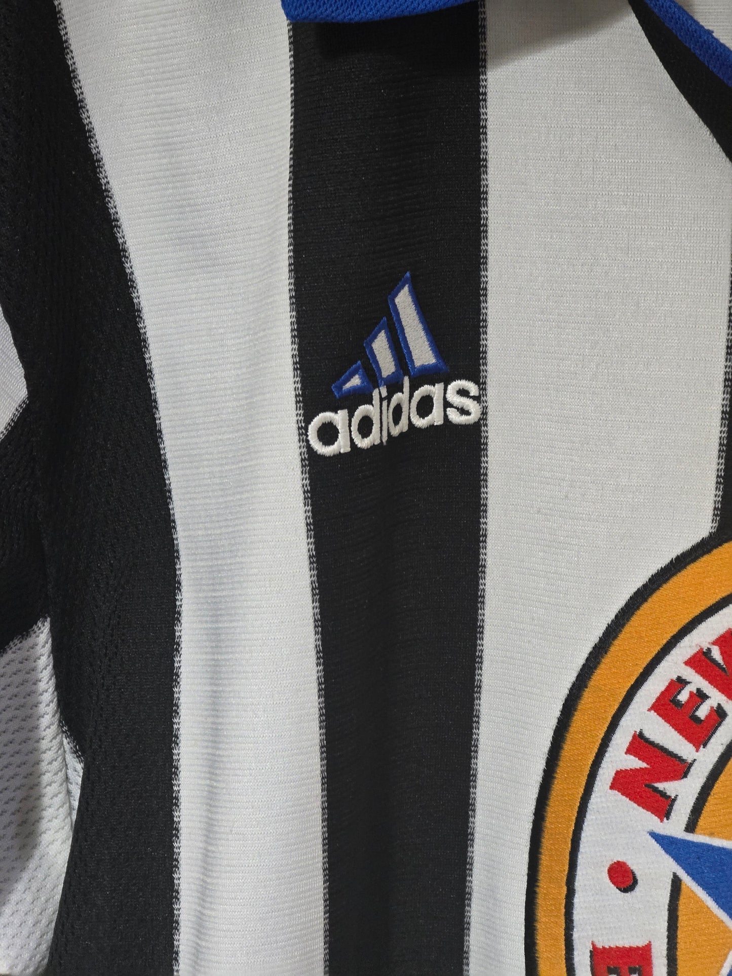 Newcastle United 1999/00 Adidas Home Shirt - Large