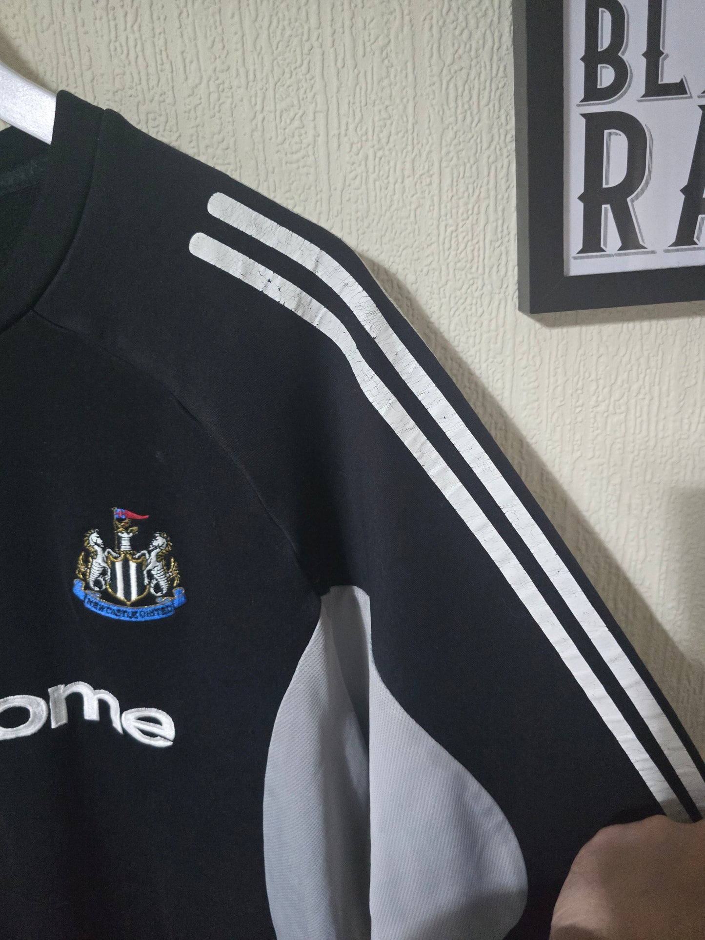 Newcastle United 2002/03 Adidas Sweatshirt - Medium