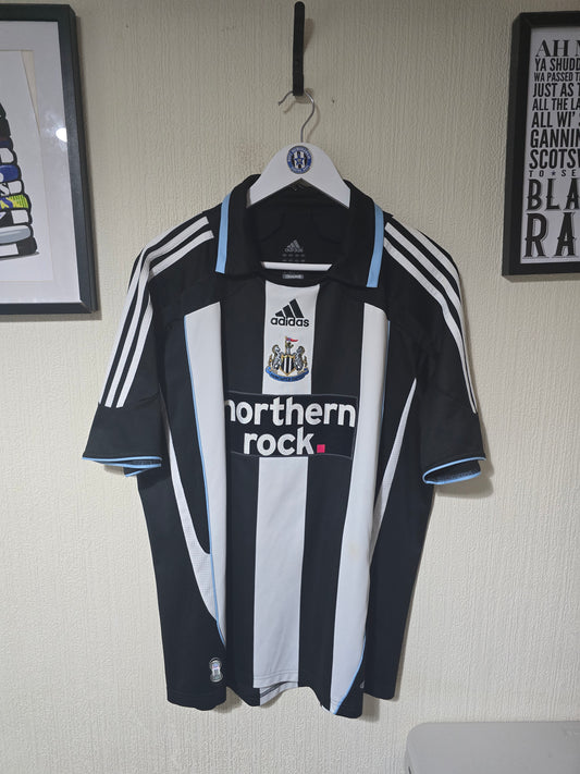 Newcastle United 2007/09 Adidas Home shirt #16 MILNER - Large