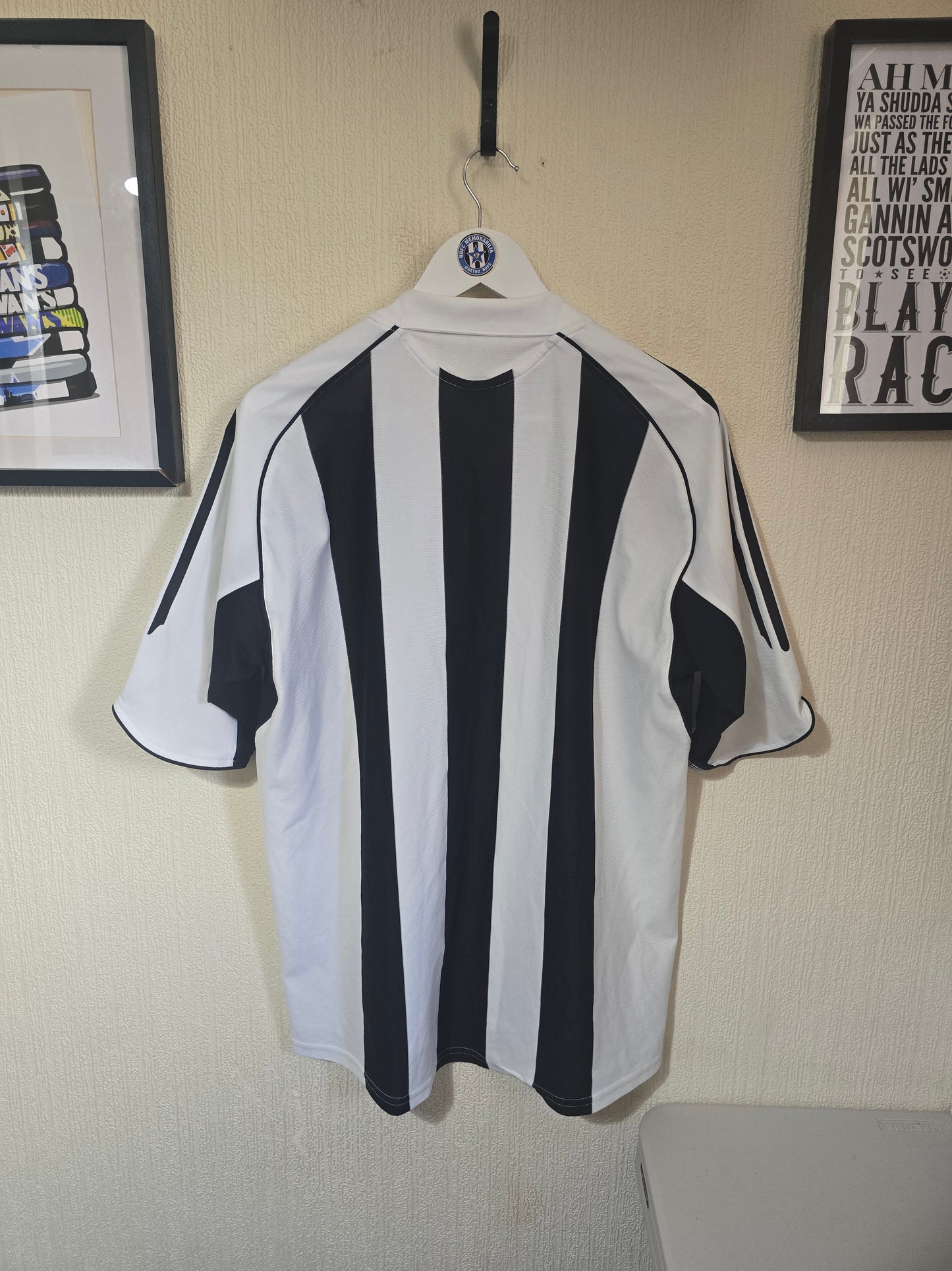Newcastle United 2005/07 Adidas Home Shirt - Large