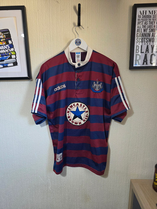 Newcastle United 1995/96 Adidas Away shirt - Large