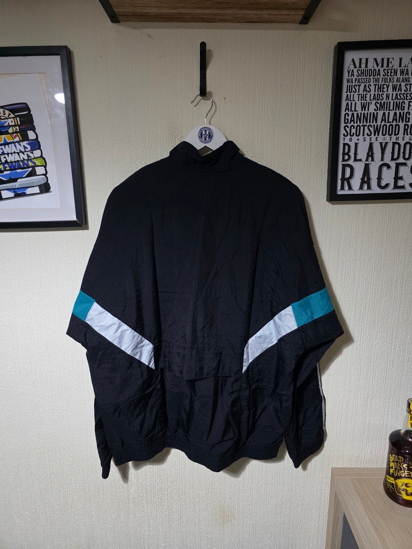 Newcastle United 2024/25 Adidas Retro Range Jacket - Large