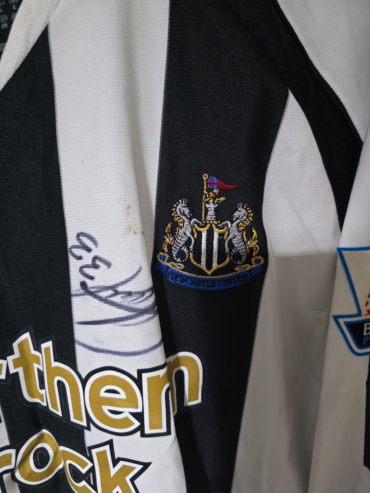 Newcastle United 2005/06 Matchworn home shirt #33 BABAYARO v Mansfield FA cup