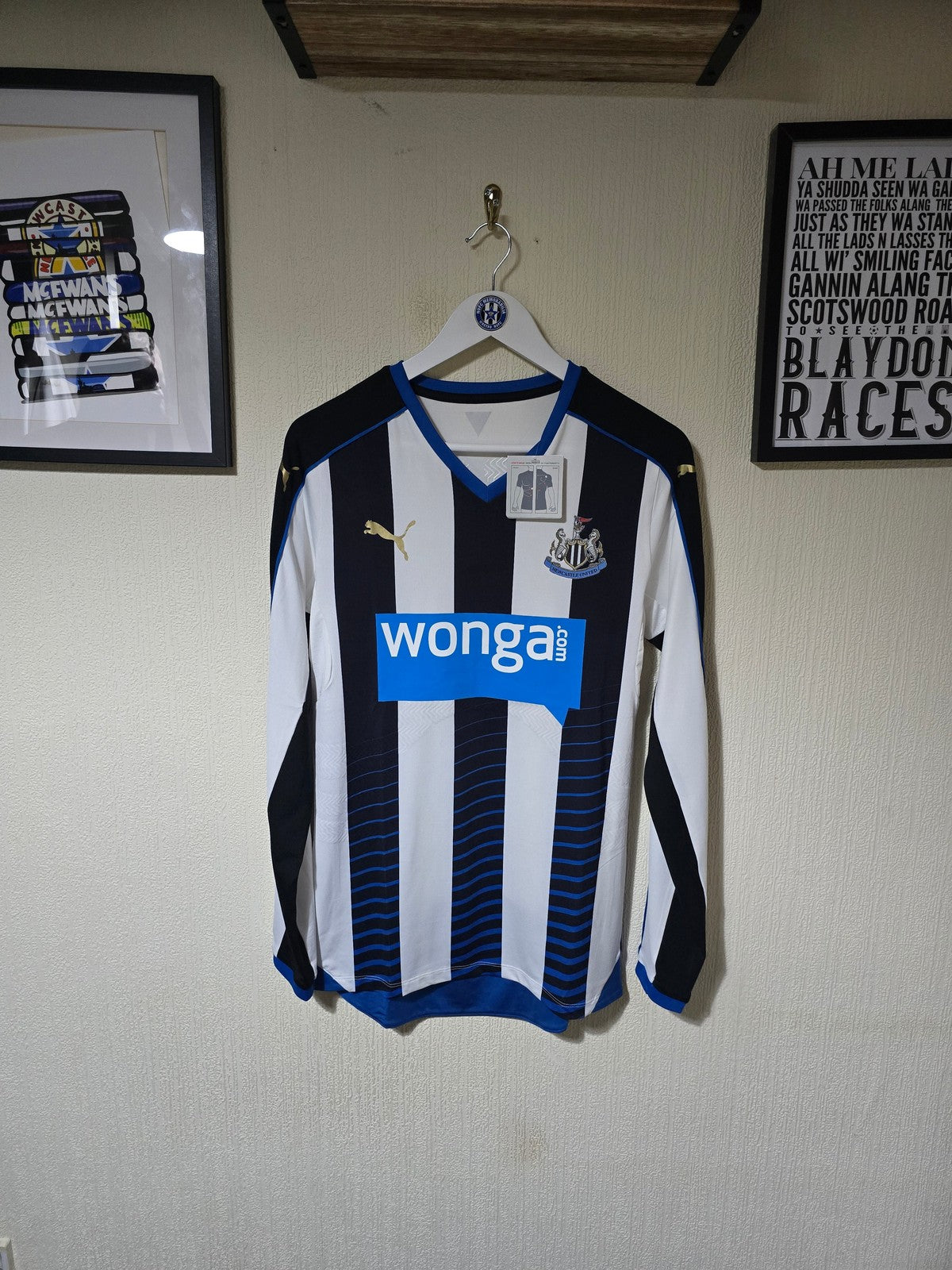 Newcastle United 2015/16 Long sleeved player version home shirt, BNWT - Large
