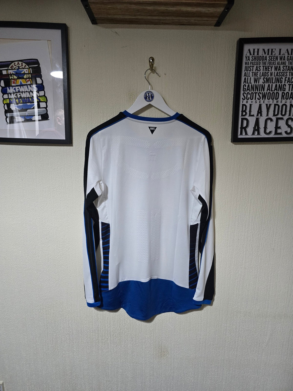Newcastle United 2015/16 Long sleeved player version home shirt, BNWT - Large