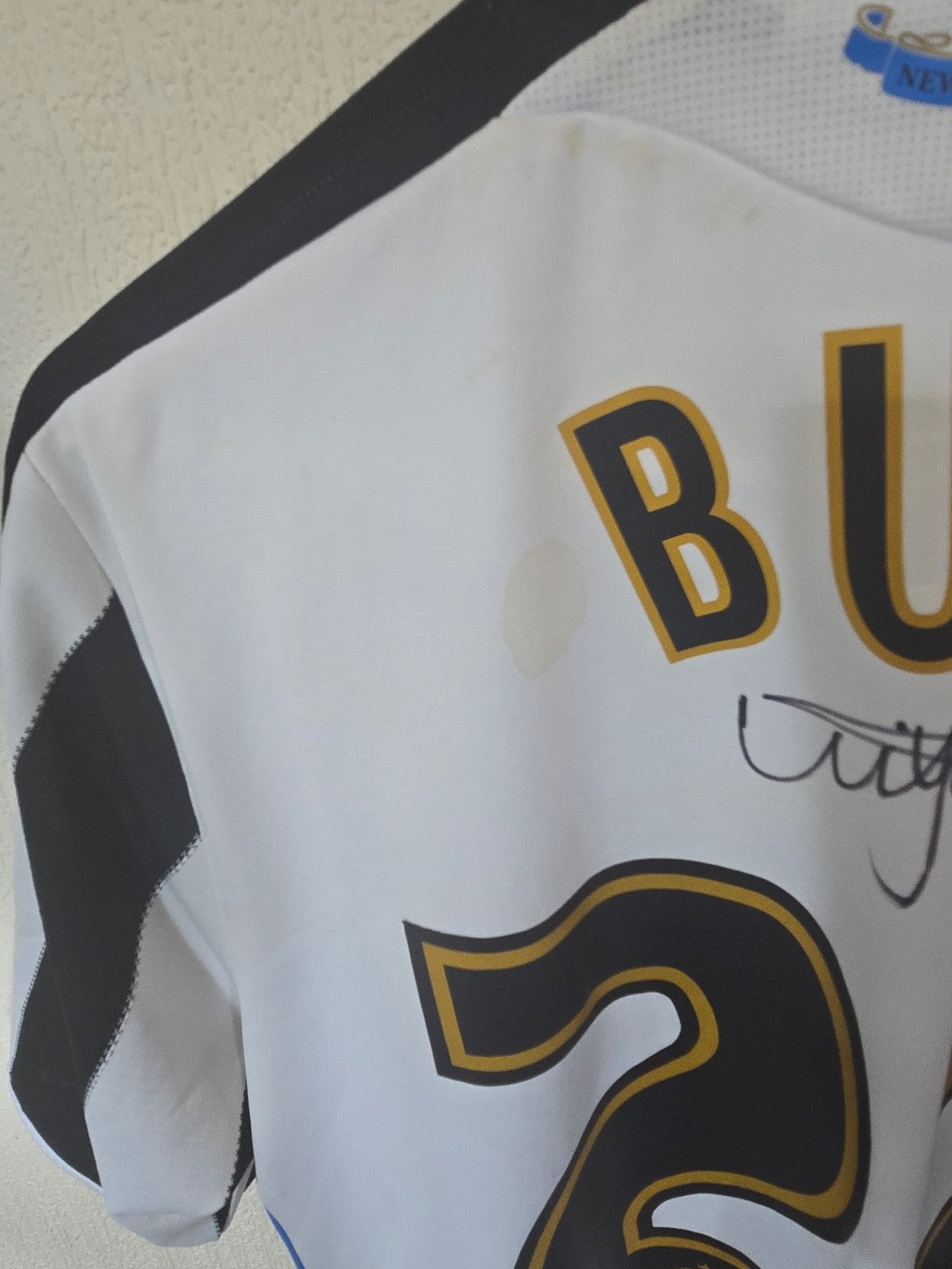 Newcastle United Adidas 2009/10 Nicky Butt matchworn & signed home shirt