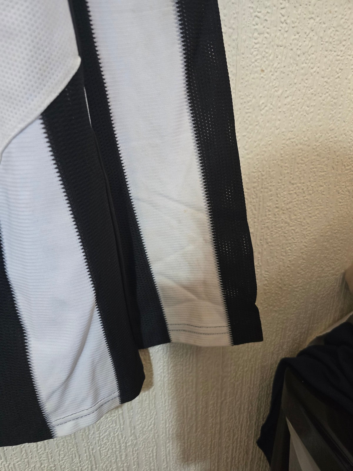 Newcastle United 2010/11 James Perch match worn home shirt