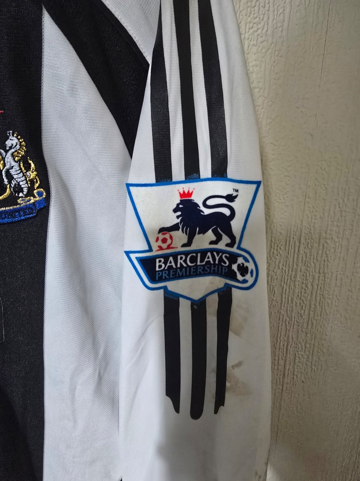 Newcastle United 2005/06 Matchworn home shirt #33 BABAYARO v Mansfield FA cup