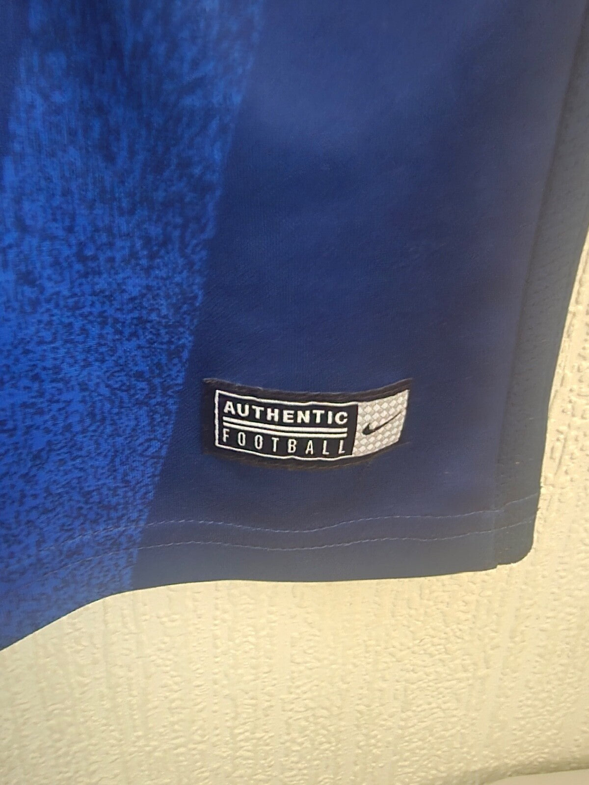 PSG Paris St Germain 2019/20 Nike pre game shirt, Medium