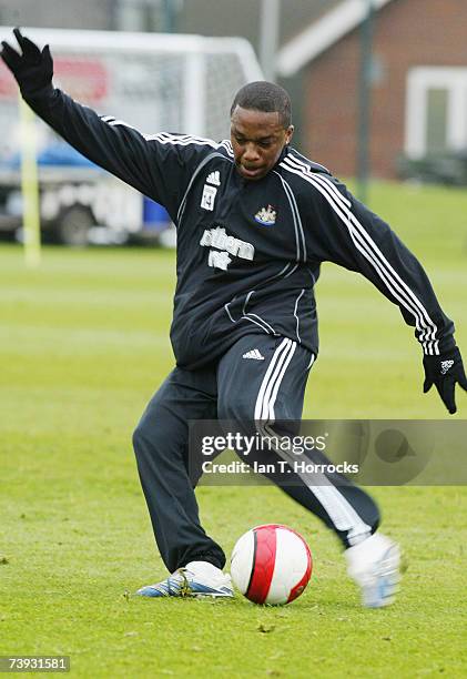 Newcastle United 2006/07 Adidas Charles N'Zogbia Worn Training Top - XL