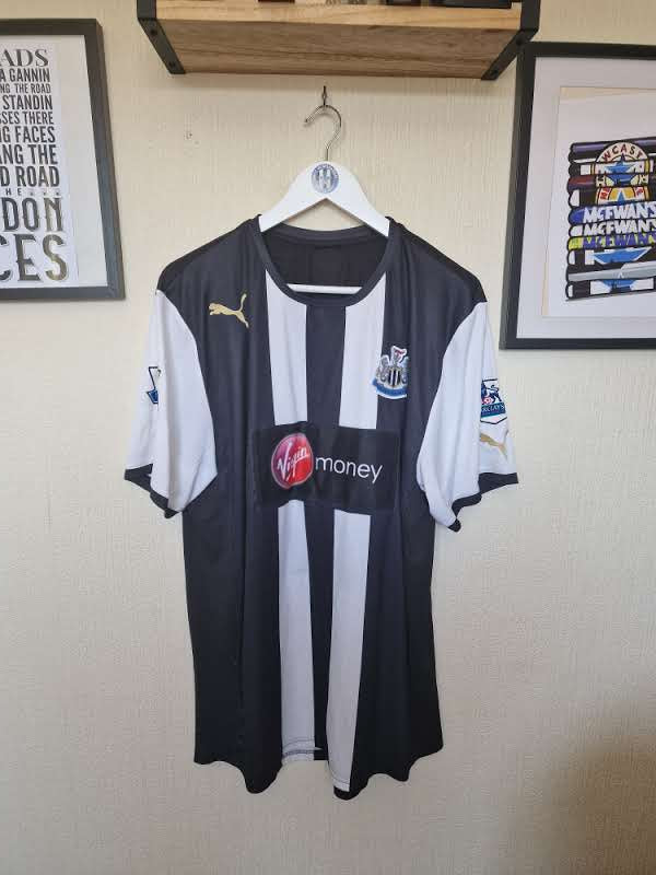 Newcastle United 2012 Cheik Tiote matchworn and signed home shirt