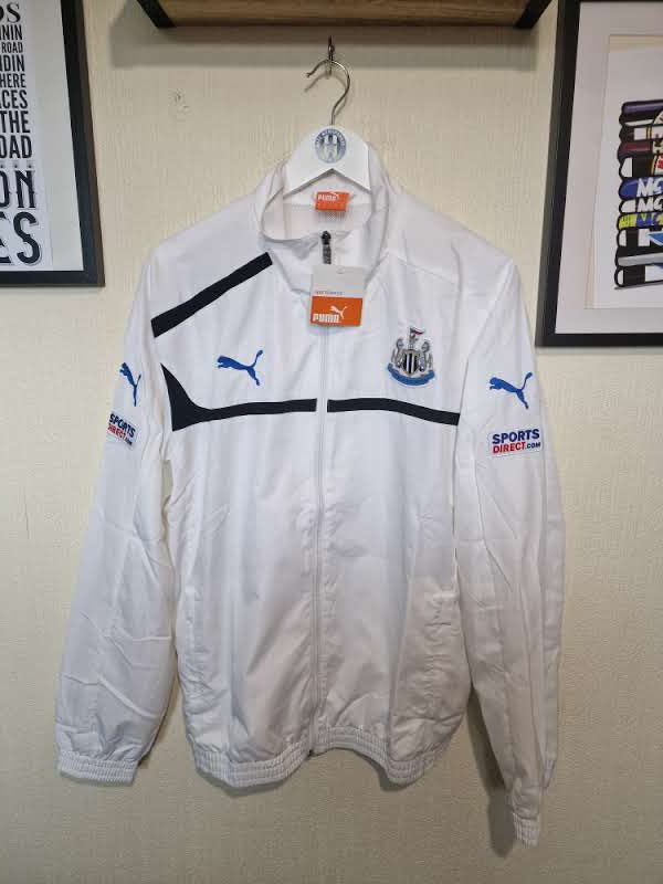 Newcastle United puma warm up jacket BNWT - Medium