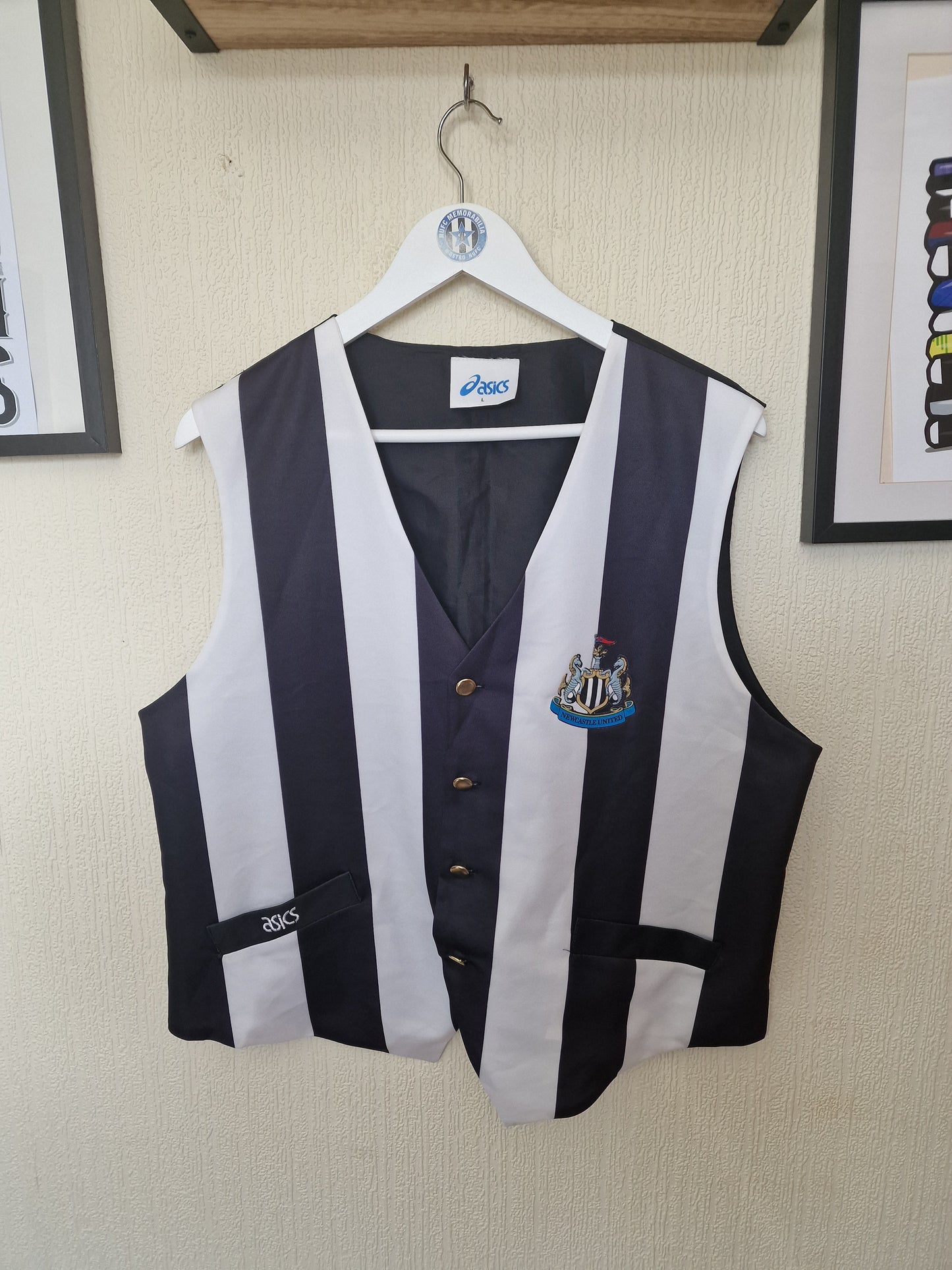 Newcastle United 1993/95 Asics waistcoat - Large