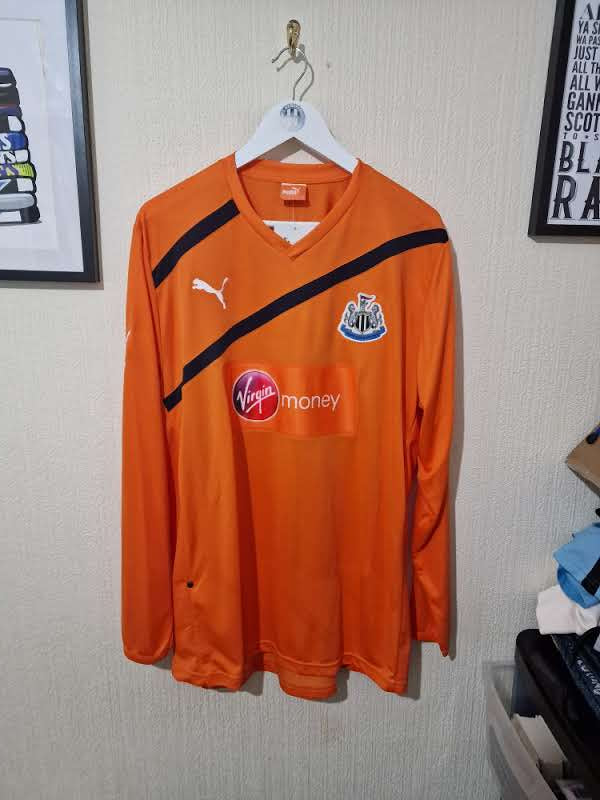 Newcastle United 2011/12 Long sleeved away shirt, BNWT #9 CISSE - XL