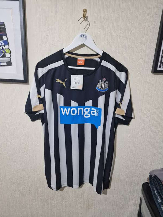 Newcastle United 2014/15 home shirt BNWT - Large