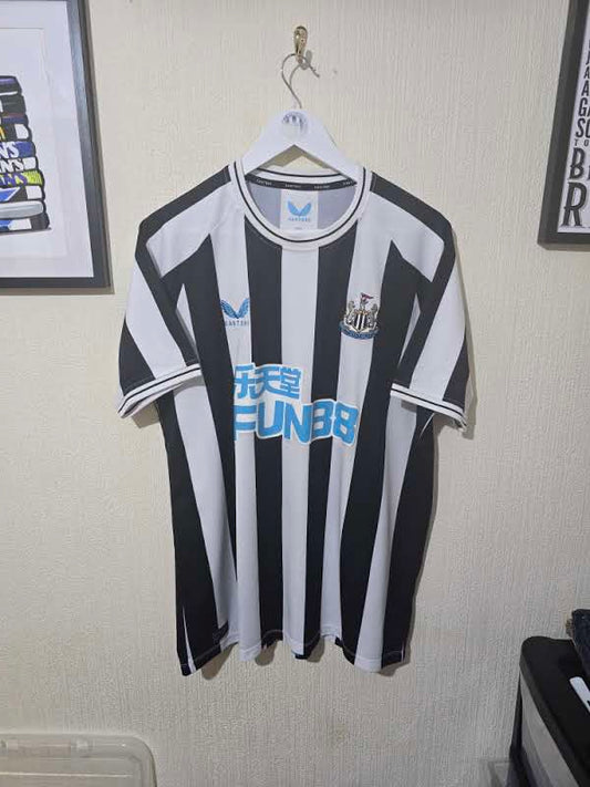 Newcastle United 2022/23 home shirt - XXL