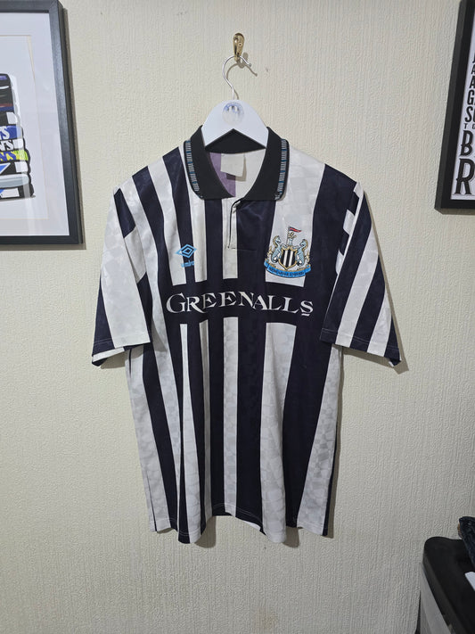 Newcastle United 1990/93 home shirt - Large