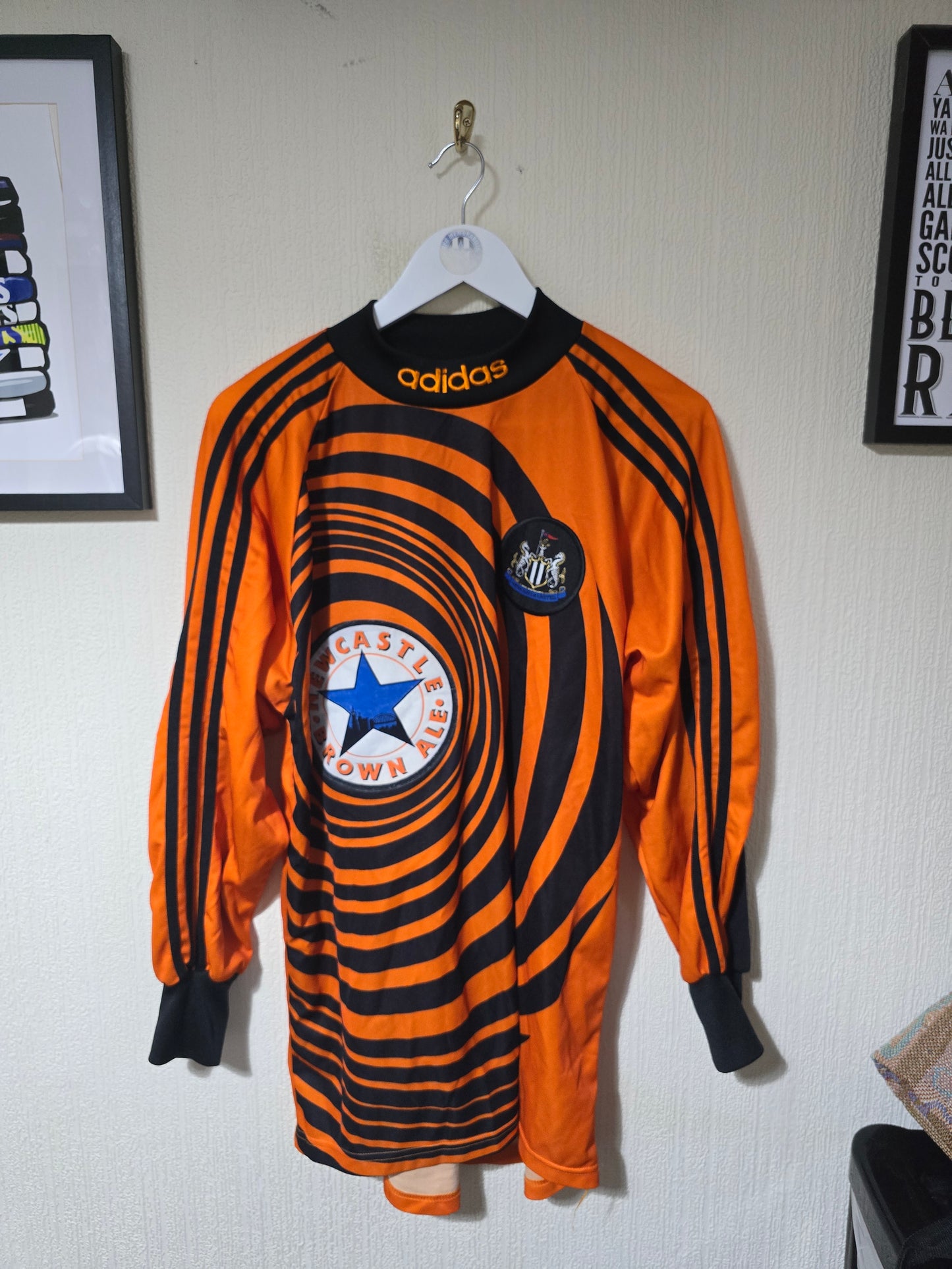 Newcastle United 1997/98 Keeper shirt - Medium