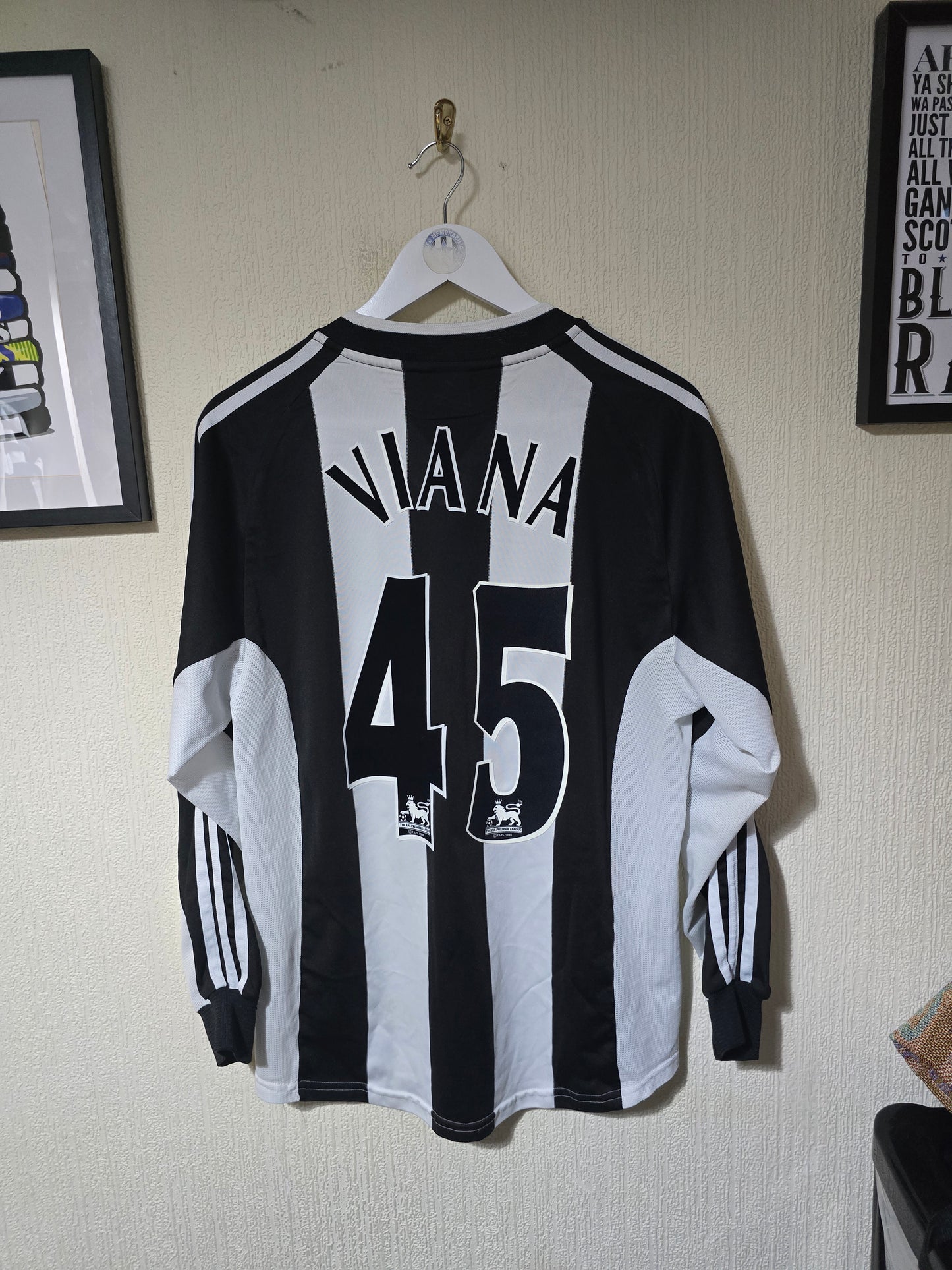 Newcastle United 2001/03 Long Sleeved home shirt #45 VIANA - Medium