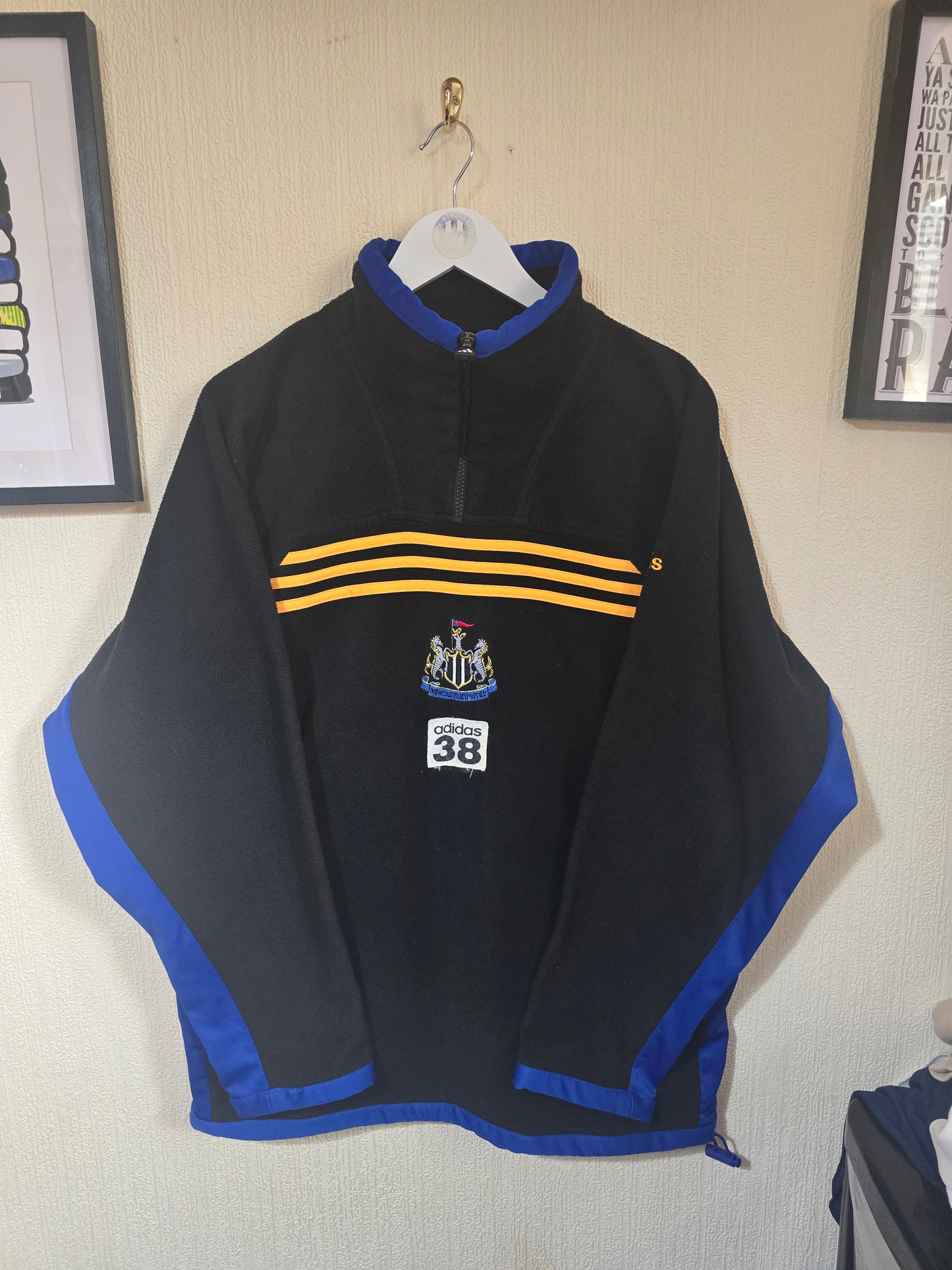 Newcastle United 1998/99 Player worn training fleece - XL