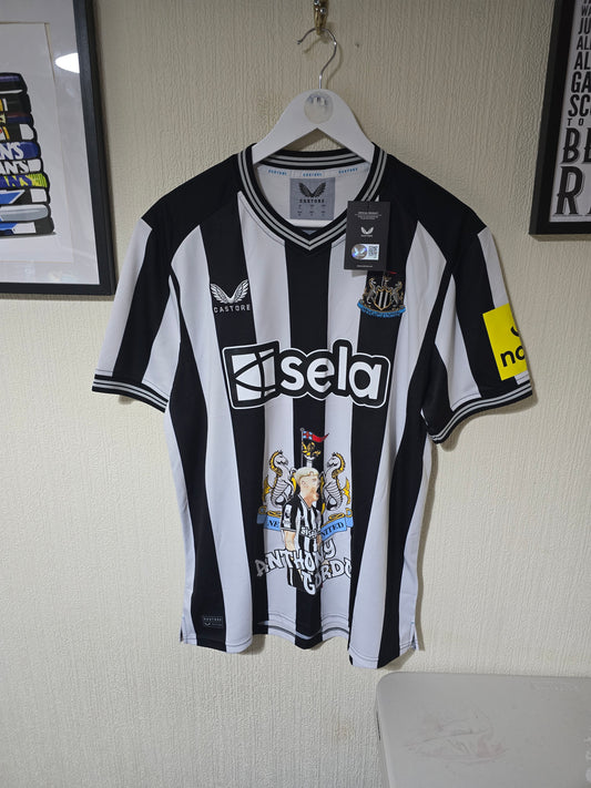 Newcastle United 2023/24 Anthony gordon custom shirt. BNWT - Large