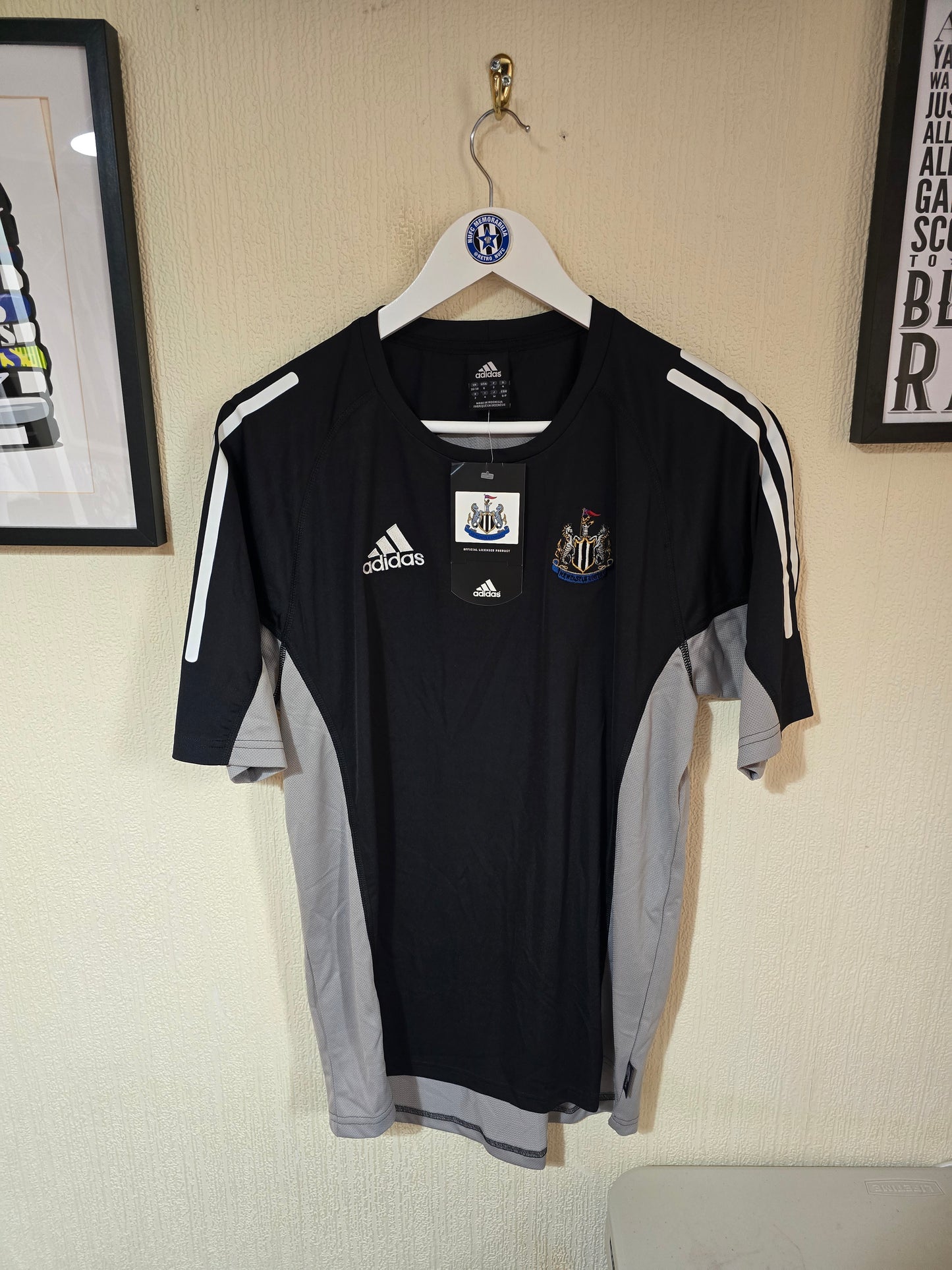 Newcastle United 2003/04 Training Shirt, BNWT - Medium