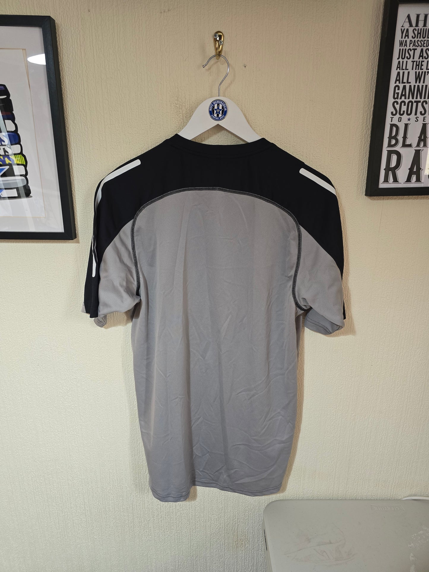 Newcastle United 2003/04 Training Shirt, BNWT - Medium