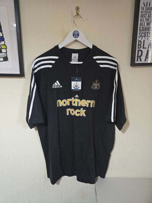 Newcastle United 2005/06 Training shirt, BNWT - XL