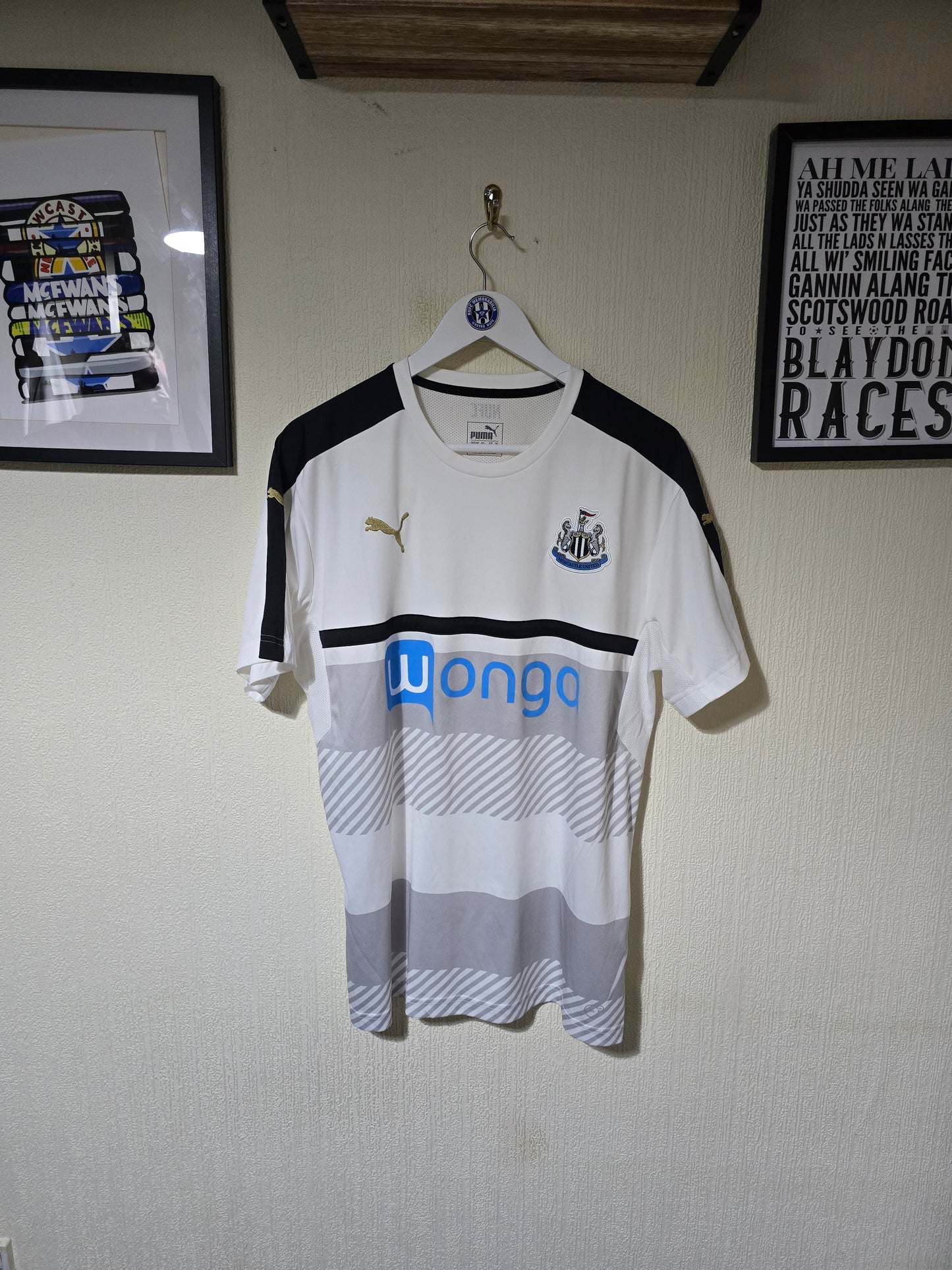 Newcastle United 2016/17 Training shirt - XL