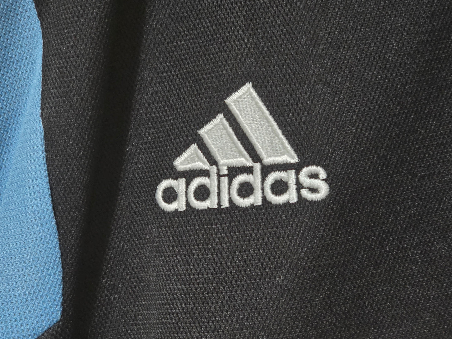 Newcastle United 2000/01 Adidas Away Shirt #15 SOLANO - Large