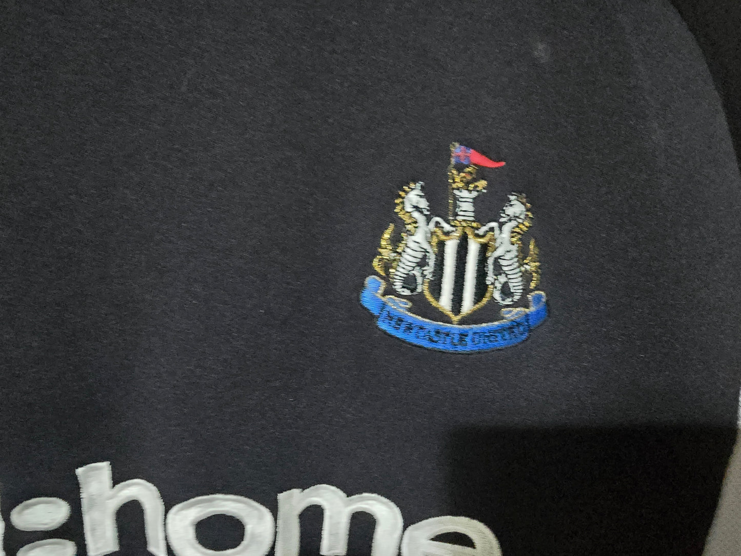 Newcastle United 2002/03 Adidas Sweatshirt - Medium
