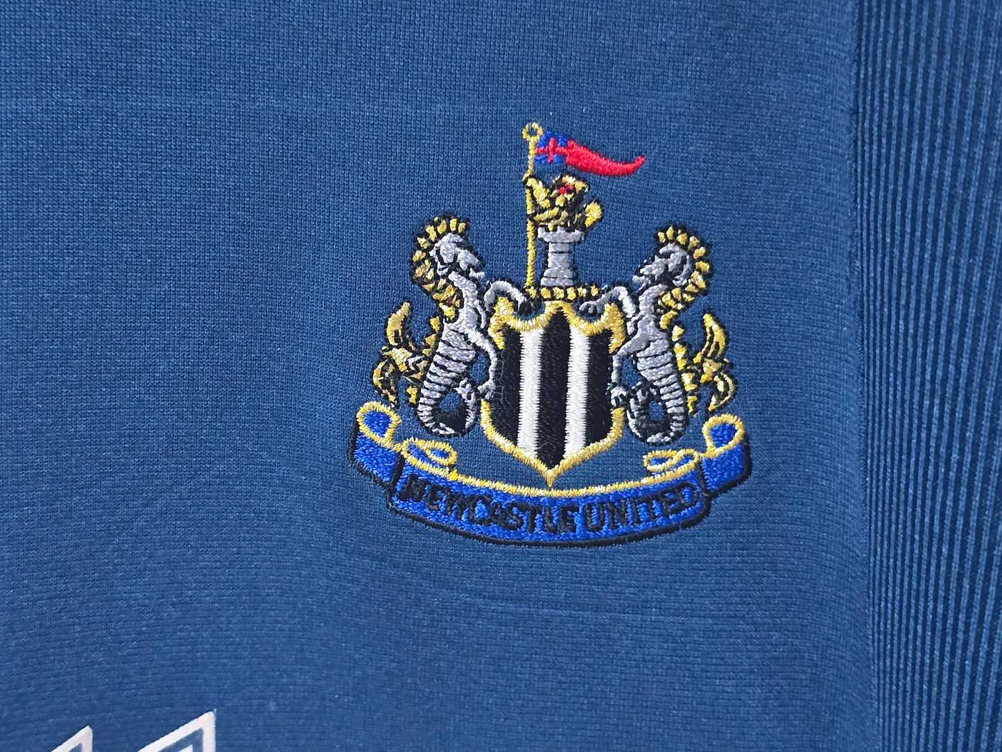 Newcastle United 2004/05 Adidas Training Shirt - 30/32