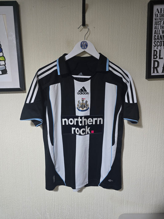 Newcastle United 2007/09 Adidas Home shirt - XS