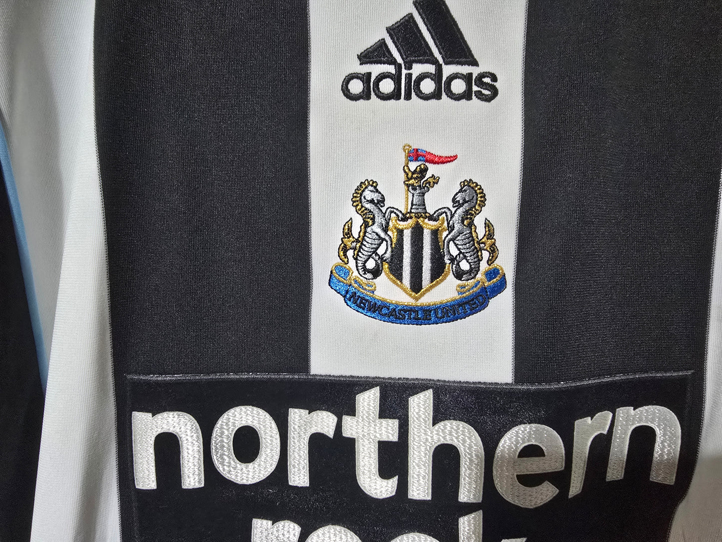 Newcastle United 2007/09 Adidas Home shirt #9 MARTINS - Small