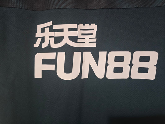 Newcastle United 2019/20 Player edition Puma Away shirt, BNWT - Small
