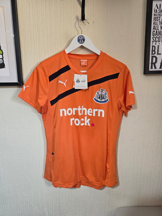 Newcastle United 2011/12 Puma away shirt BNWT #18 JONAS - Women's 12