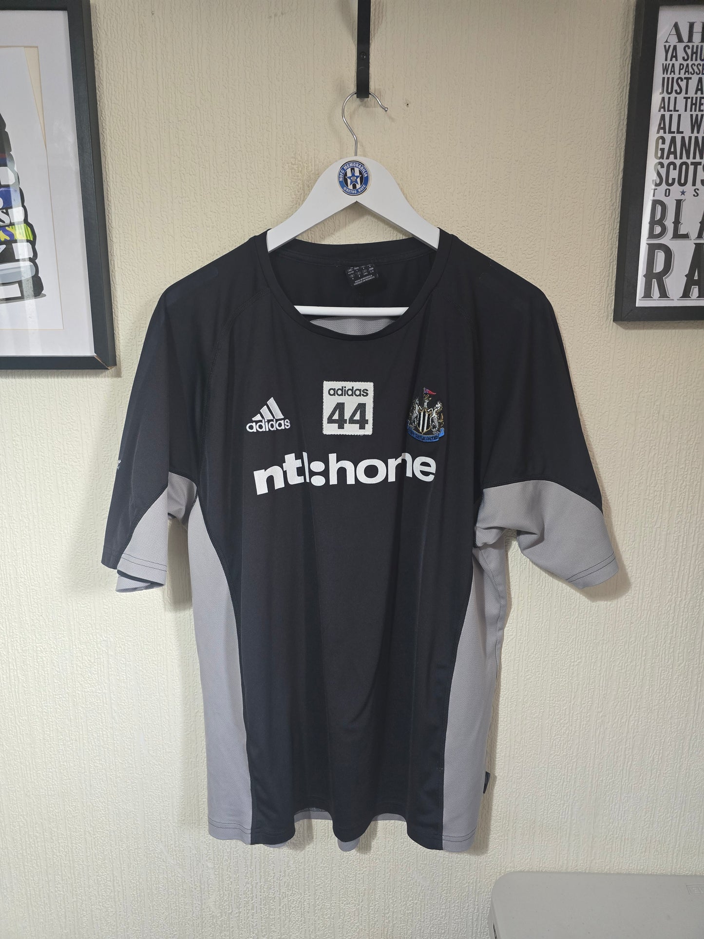 Newcastle United 2002/03 Player worn Adidas training shirt - XL
