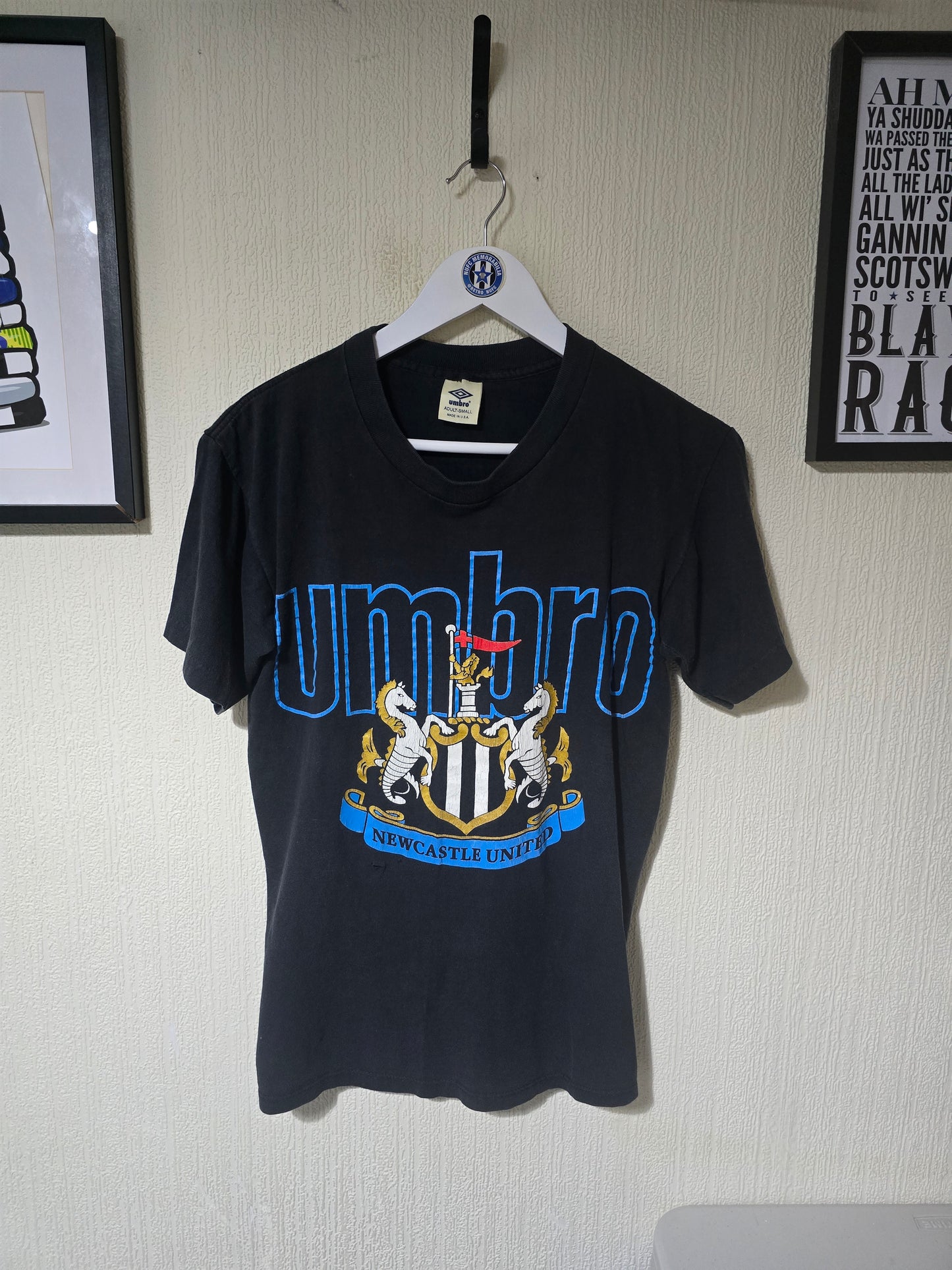 Newcastle United Umbro Leisure shirt - Small