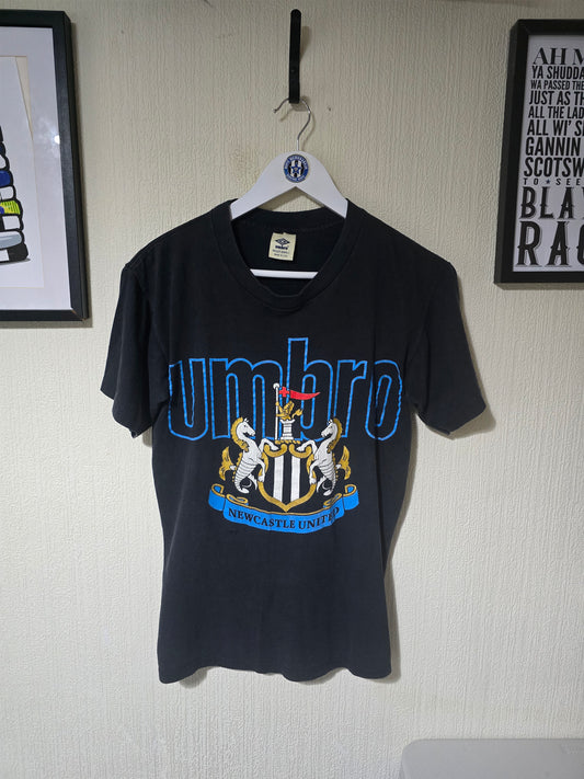 Newcastle United Umbro Leisure shirt - Small