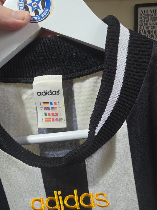 Newcastle United 1997/99 Adidas home shirt - Large