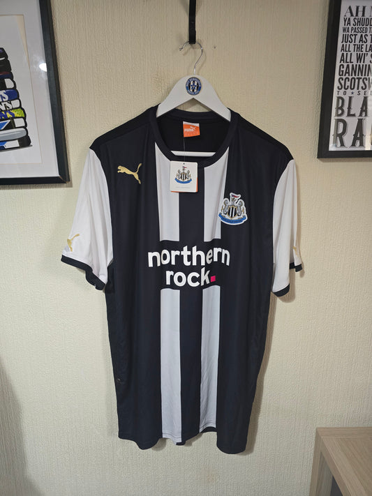 Newcastle United 2011/12 Puma home shirt - BNWT #2 COLOCCINI - XL
