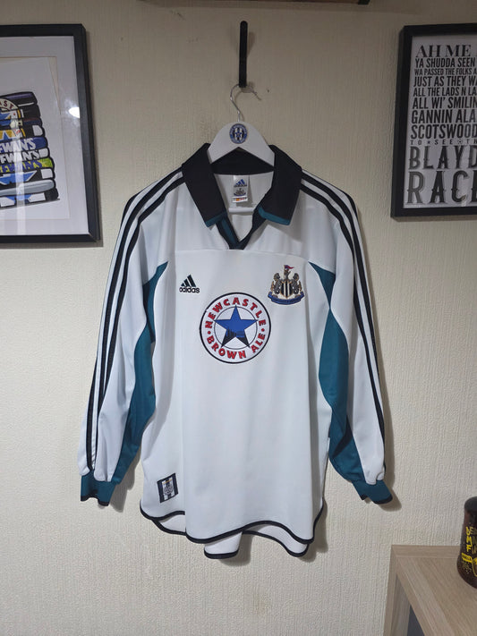 Newcastle United 1999/00 Adidas Long Sleeved Away shirt, Large
