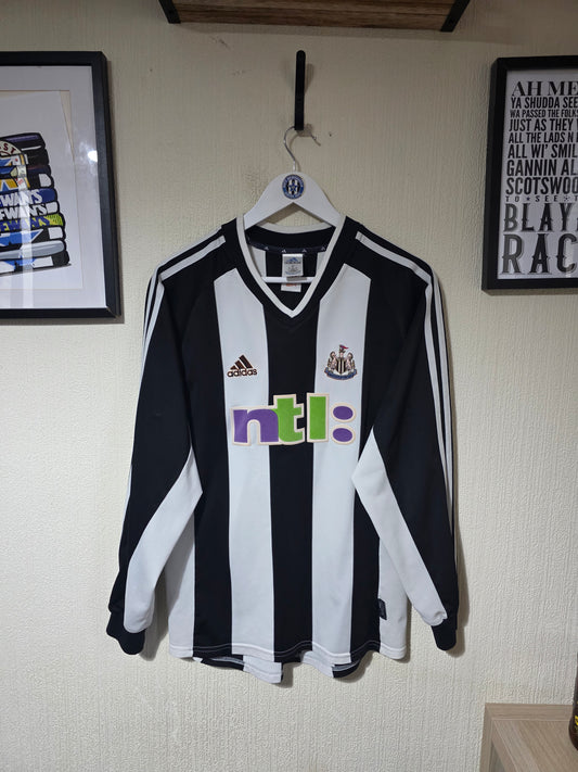 Newcastle United 2001/03 Adidas Long Sleeved Home shirt #23 AMEOBI - Medium