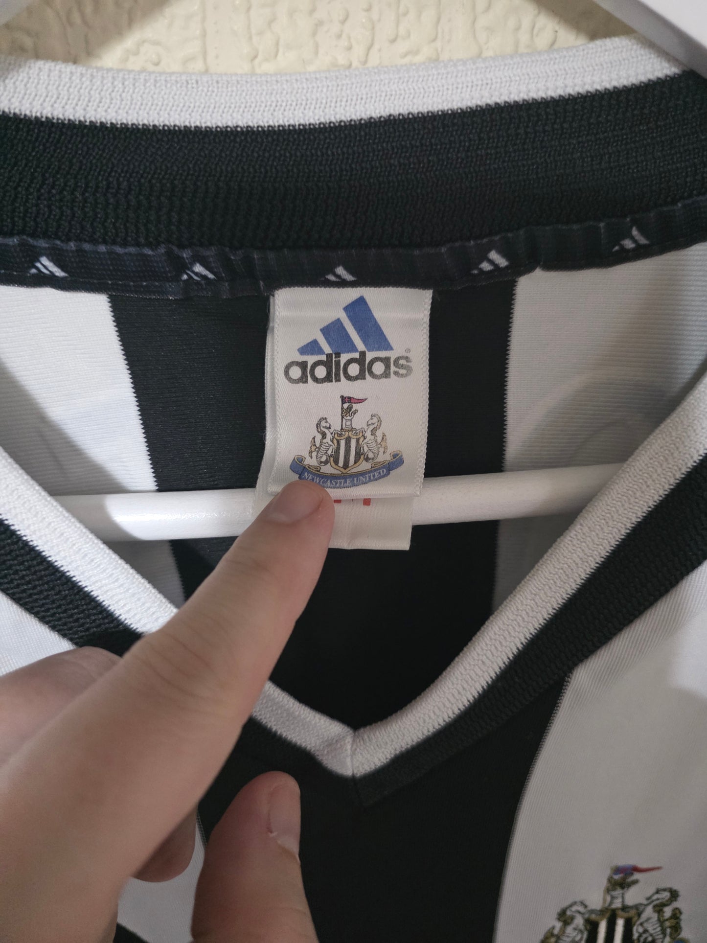 Newcastle United 2001/03 Adidas Long Sleeved Home shirt #32 ROBERT - Medium