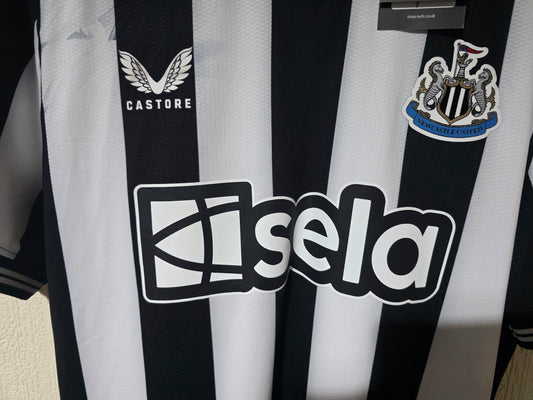 Newcastle United 2023/24 Castore Home Shirt BNWT - Medium