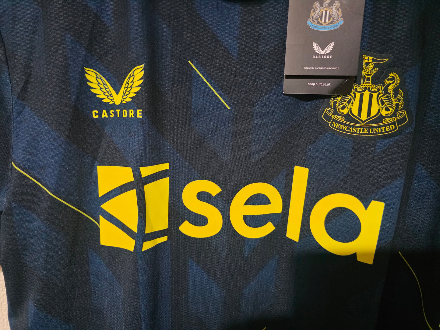 Newcastle United 2023/24 Castore Third Shirt BNWT - Medium