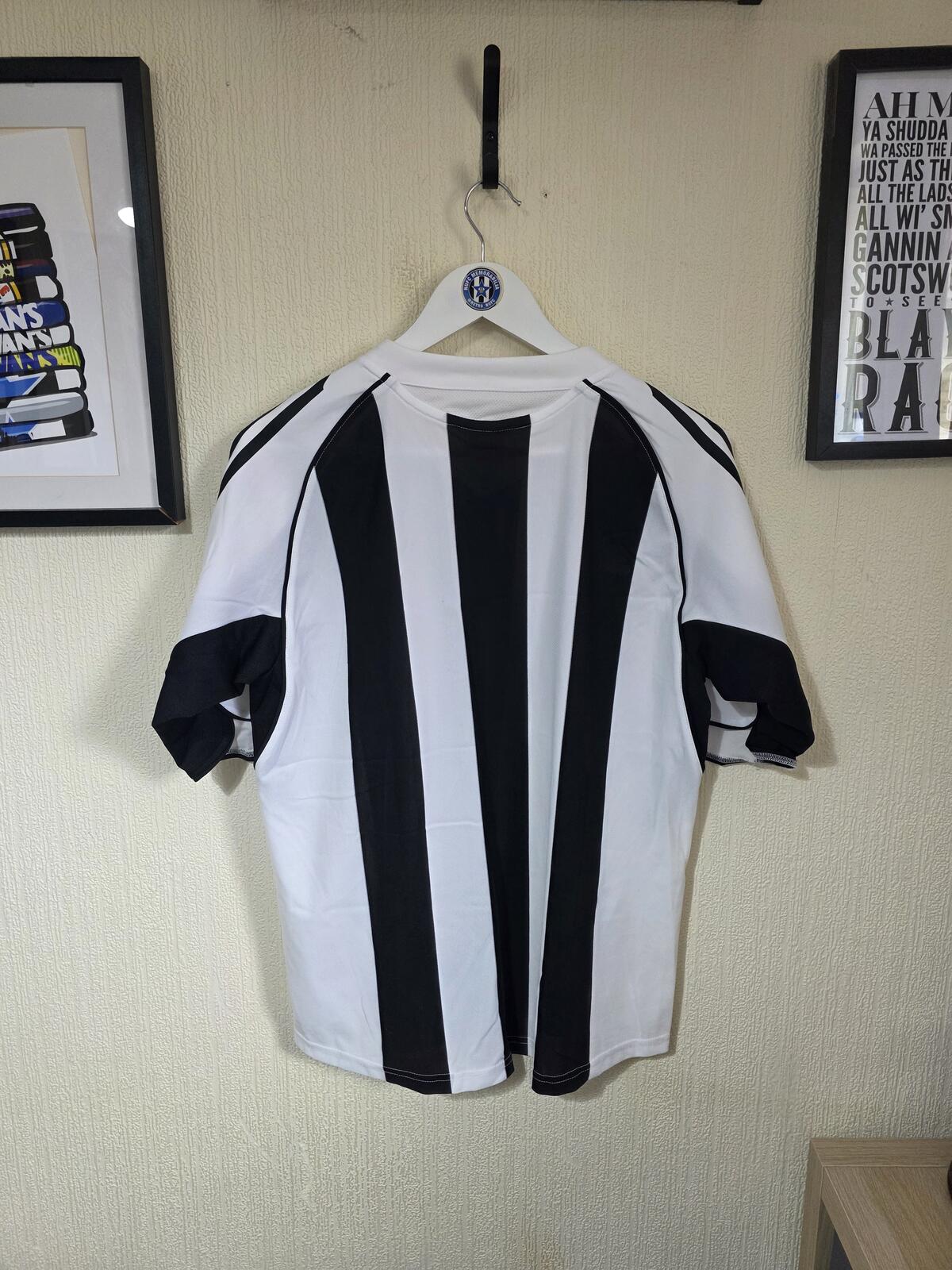 Newcastle United 2005/07 Adidas Home Shirt - Small