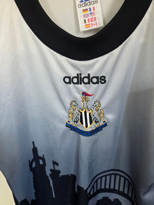 Newcastle United 1997/98 Adidas Leisure Shirt - Youths