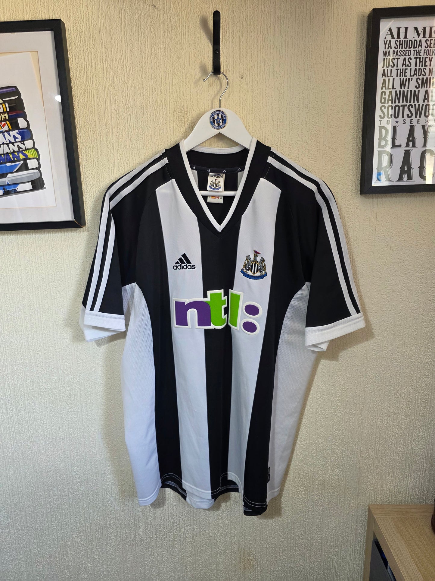 Newcastle United 2001/03 Adidas Home Shirt #9 SHEARER - Medium